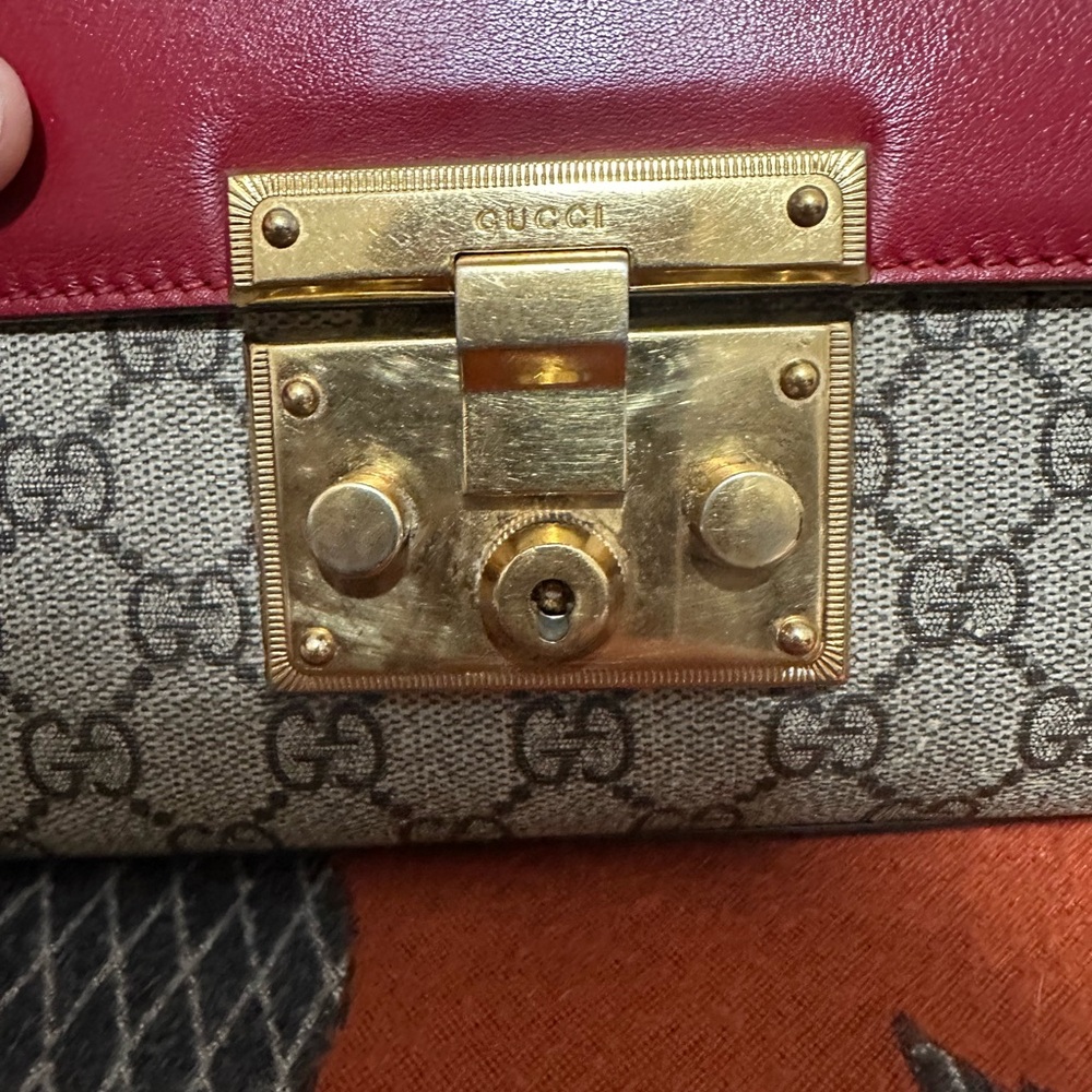 GUCCI ❤️🌟PADLOCK GG SUPREME MONOGRAM BAG W/ LEATHER TRIMMING ⭐️ - Picture 6 of 11